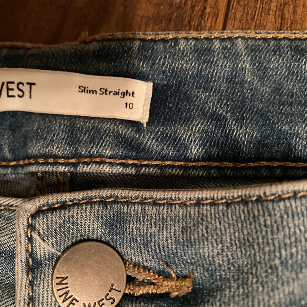Nine West jeans. Like new.